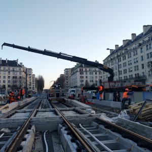 Bras de grue lors du chantier du tramway de Caen